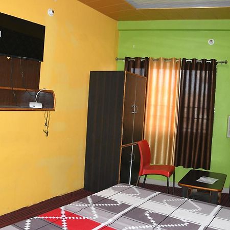Hotel Mountain View And Rooftop Restaurant Pithorāgarh Exterior foto